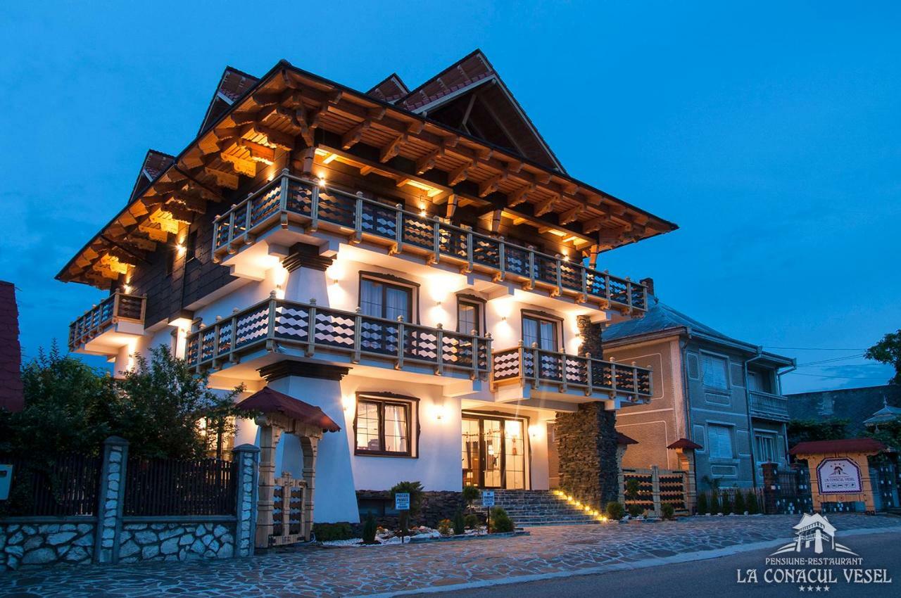 La Conacul Vesel Hotel ซาพึนซา ภายนอก รูปภาพ